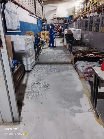 Trabalho nas áreas internas